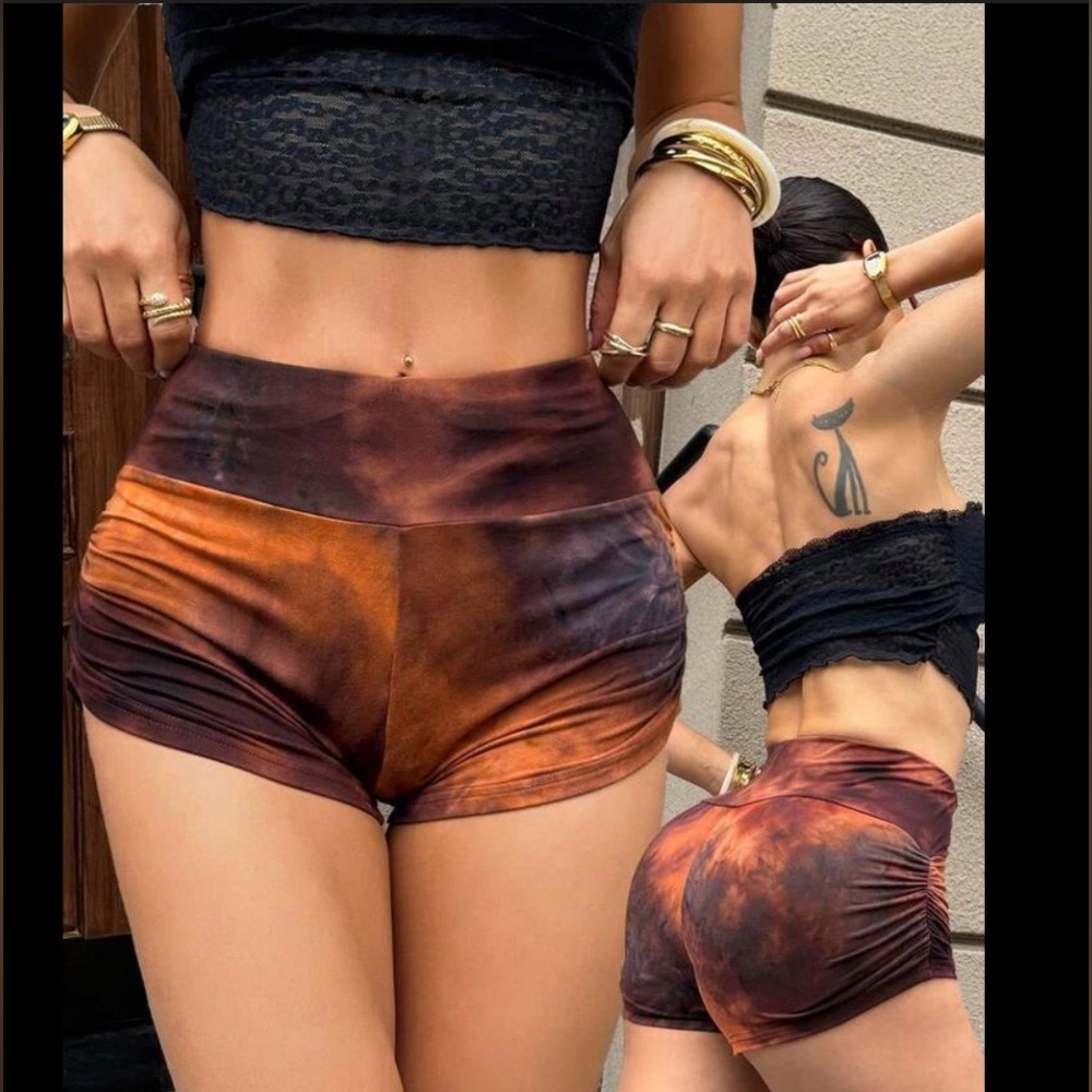 Women's High-Waist Tie-Dye Hot Shorts - Black & Orange